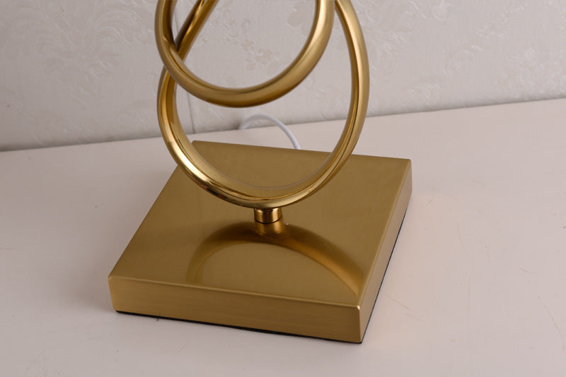 Golden Knot Lamp