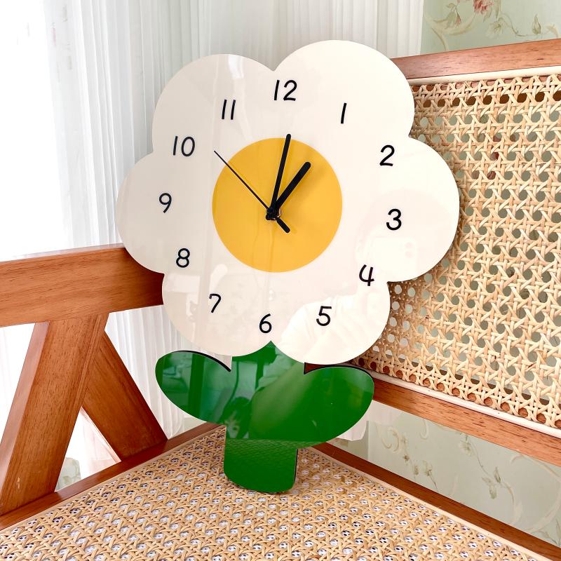 Simple Flower Creative Literary Cartoon Clock