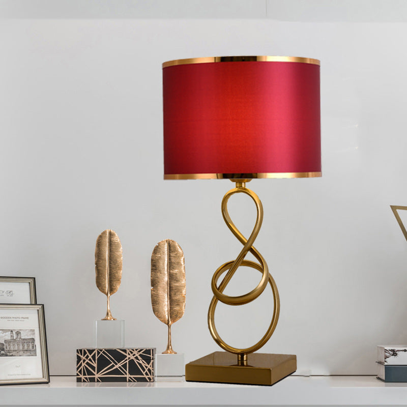 Golden Knot Lamp