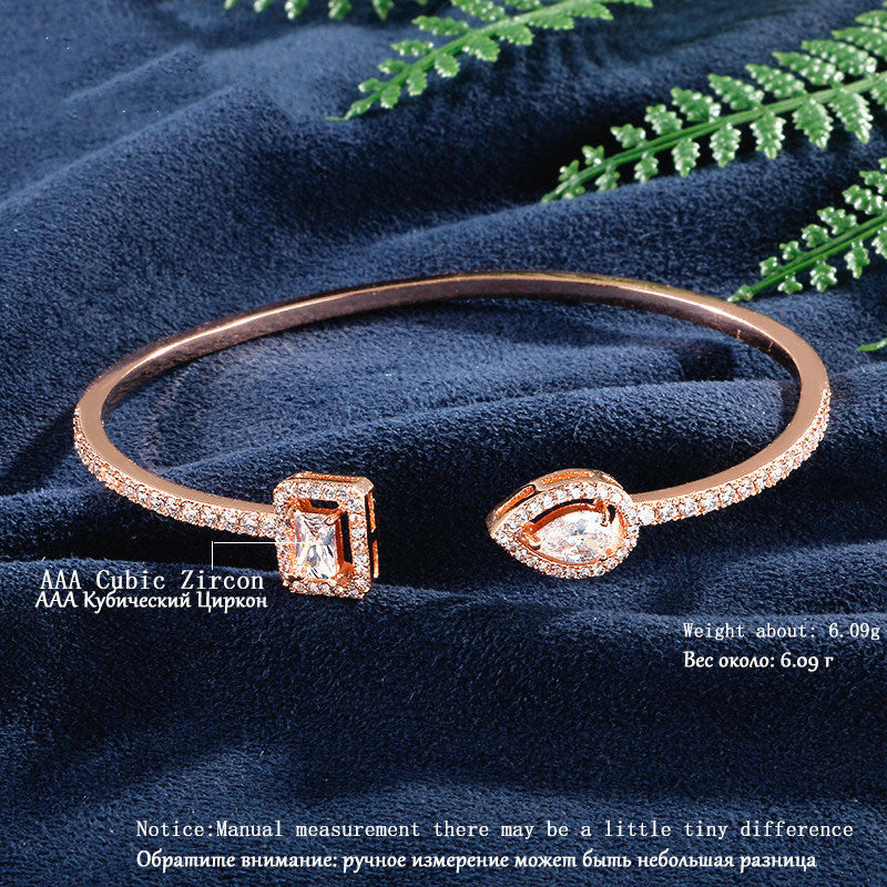 Simple And Exquisite Bracelet With Micro Inlaid AAA Zircon